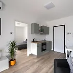 Zina - - 10 Min From Centre And Airport Apartment