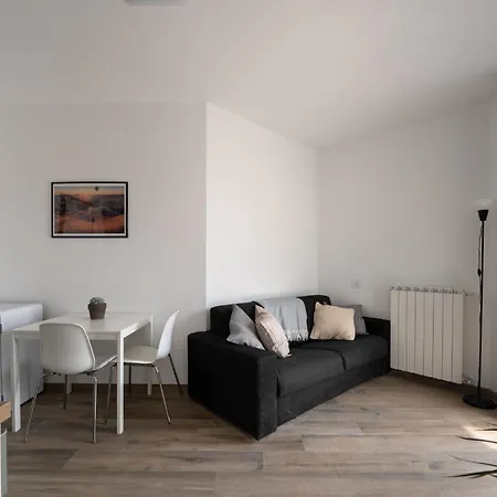 Zina - - 10 Min From Centre And Airport *